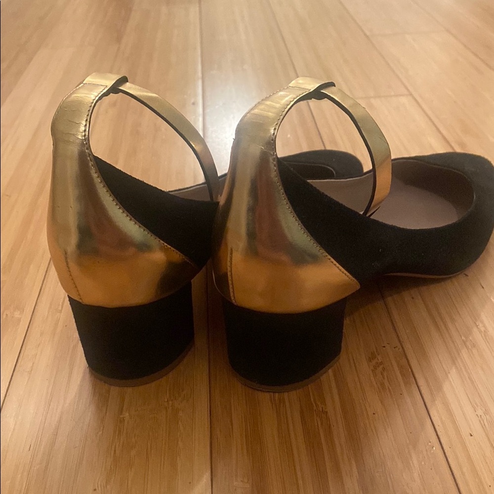 Chloe Black Flats with Gold Accents - Picture 2 of 7